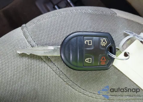 2014 Ford Taurus Se z USA, uszkodzony, nr VIN 1FAHP2D84EG128675